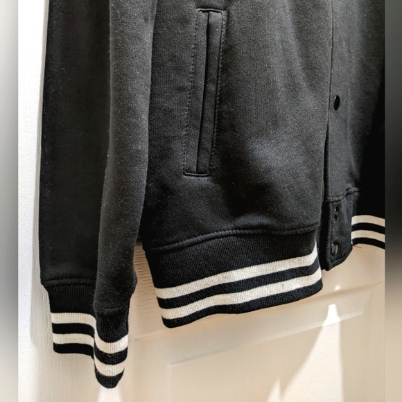 3/$30 Men's Black Sports Varsity jacket - Picture 2 of 6